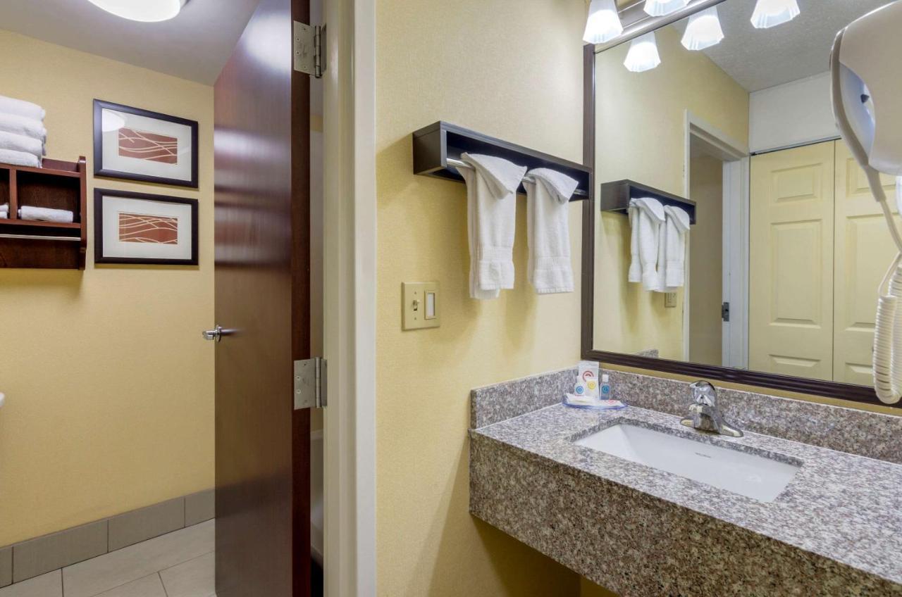 Comfort Inn & Suites Hillsville I-77 Esterno foto