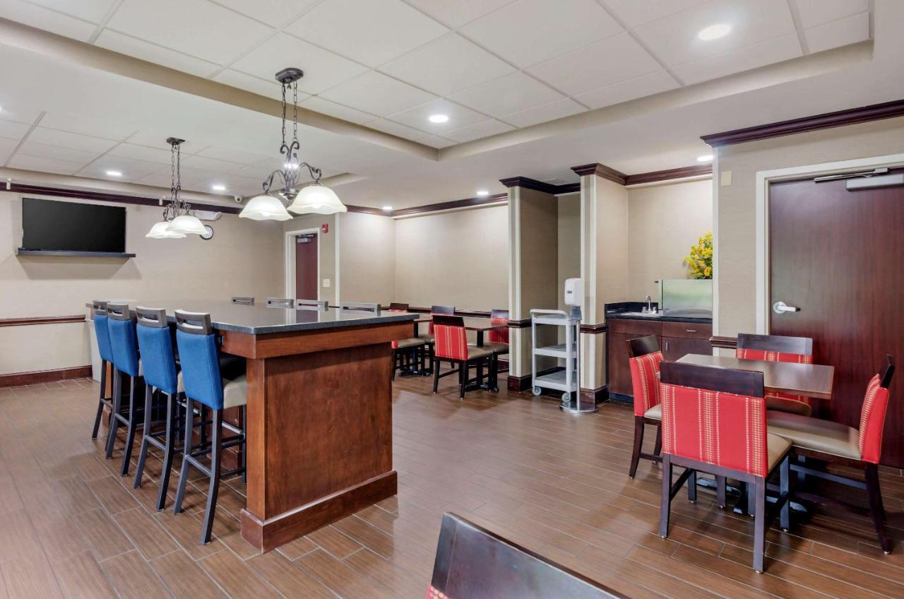 Comfort Inn & Suites Hillsville I-77 Esterno foto