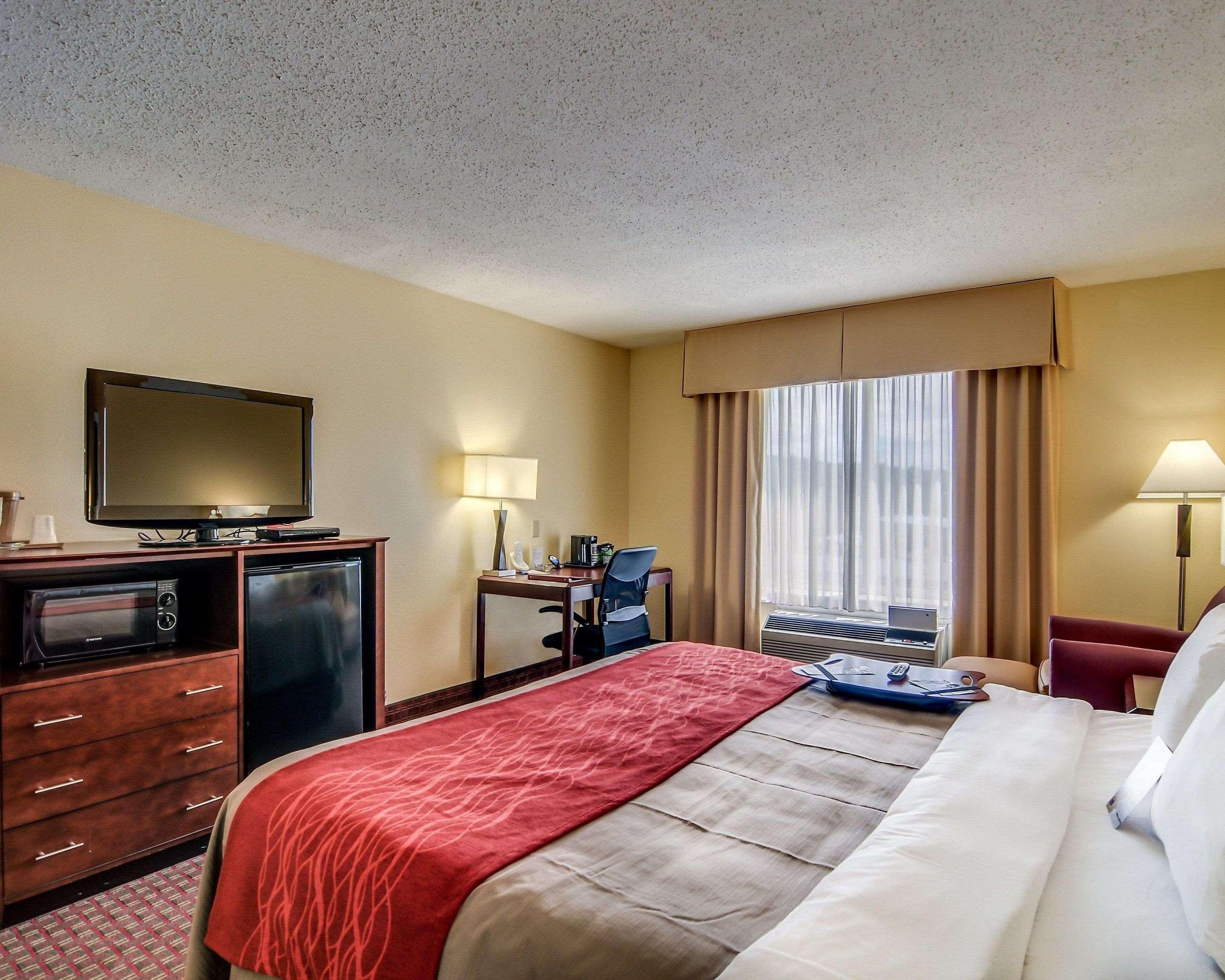 Comfort Inn & Suites Hillsville I-77 Esterno foto