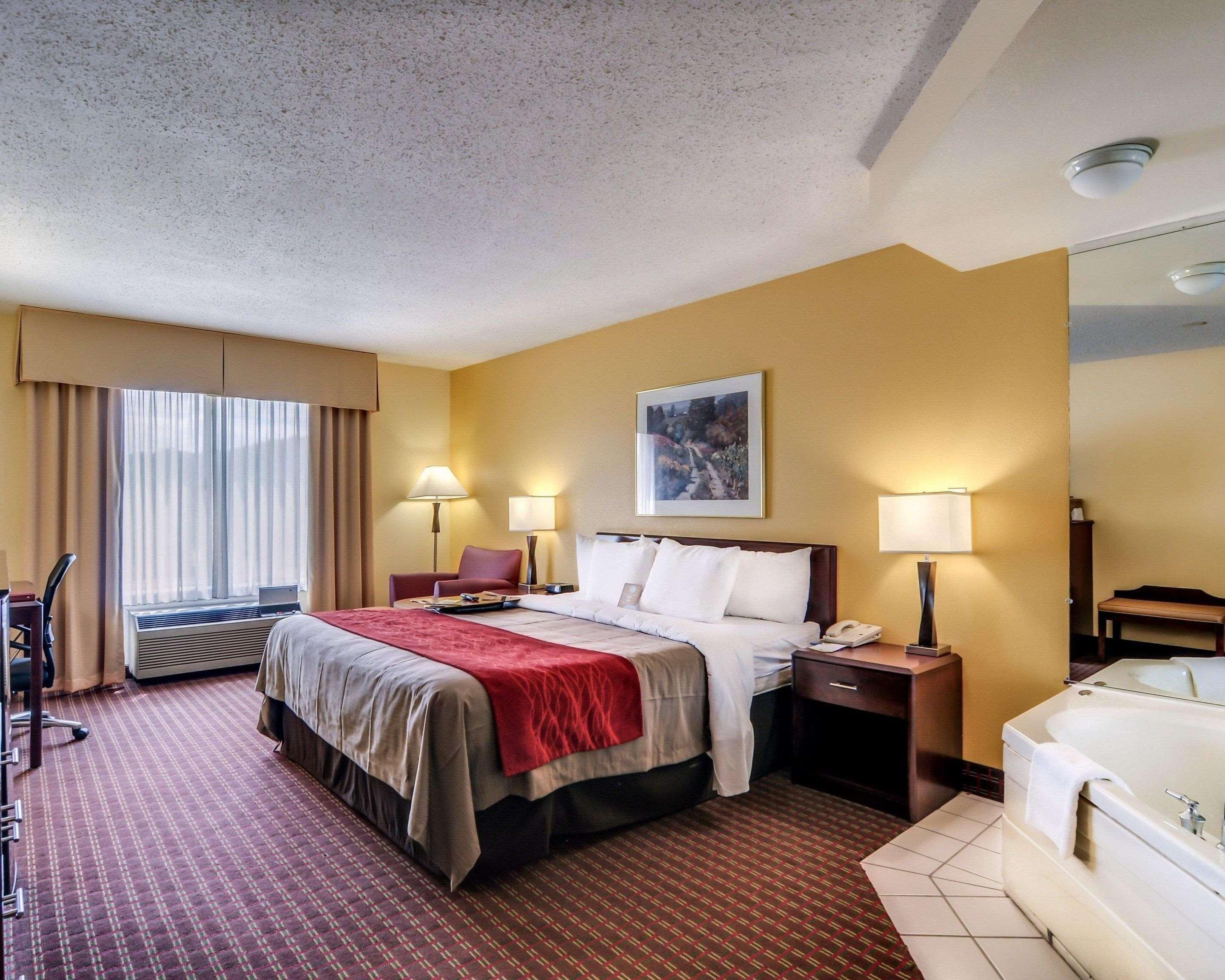 Comfort Inn & Suites Hillsville I-77 Esterno foto