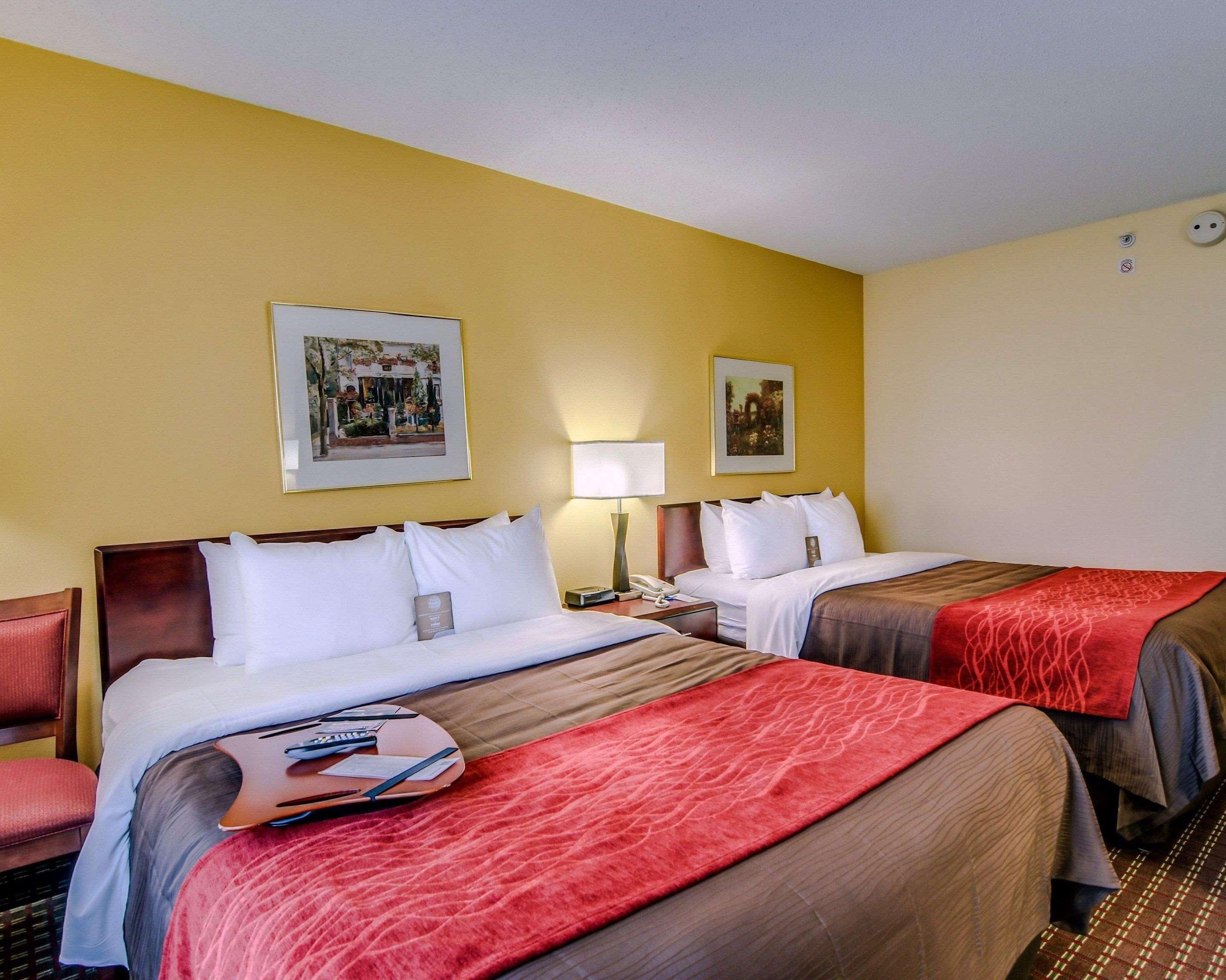 Comfort Inn & Suites Hillsville I-77 Esterno foto