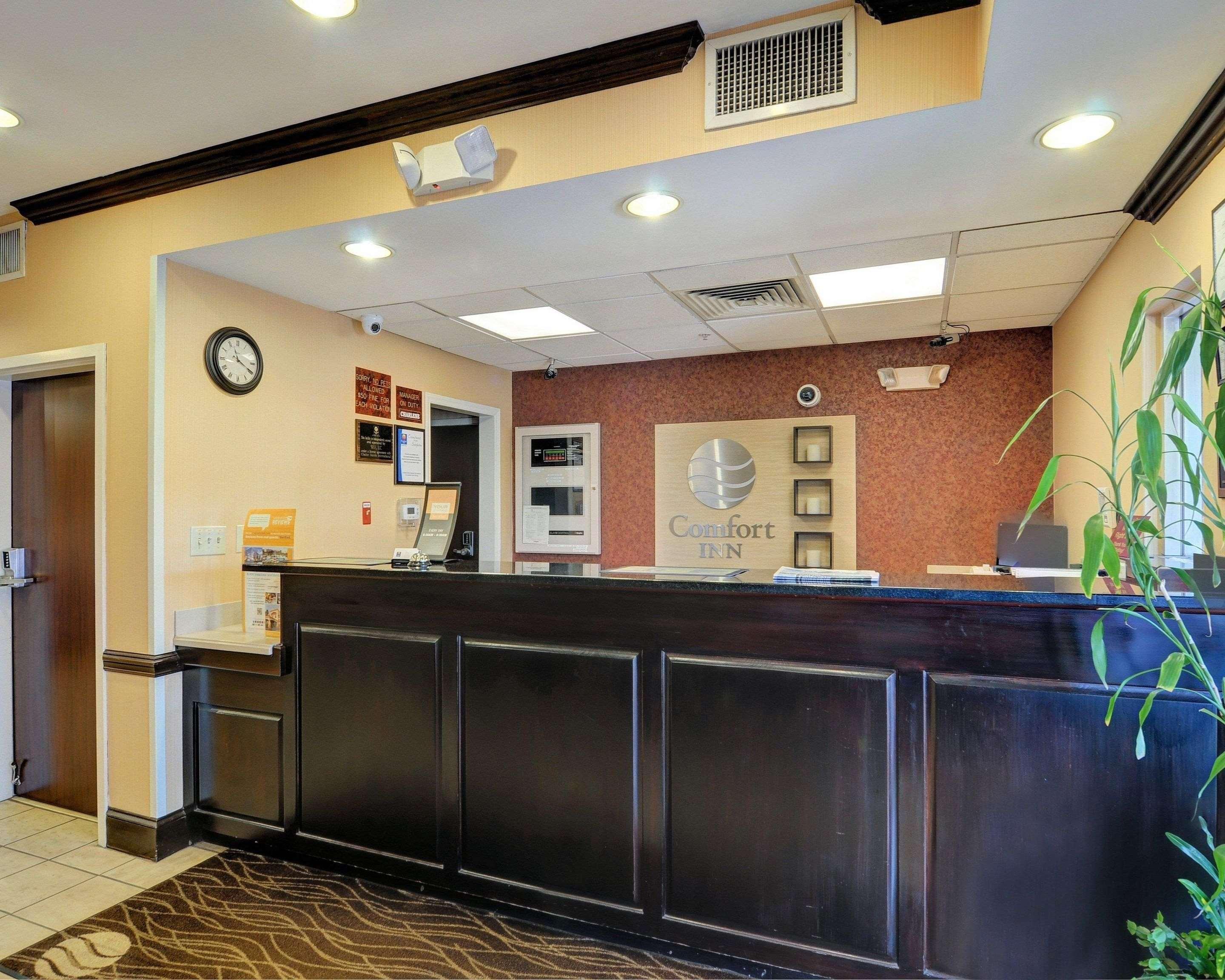 Comfort Inn & Suites Hillsville I-77 Esterno foto
