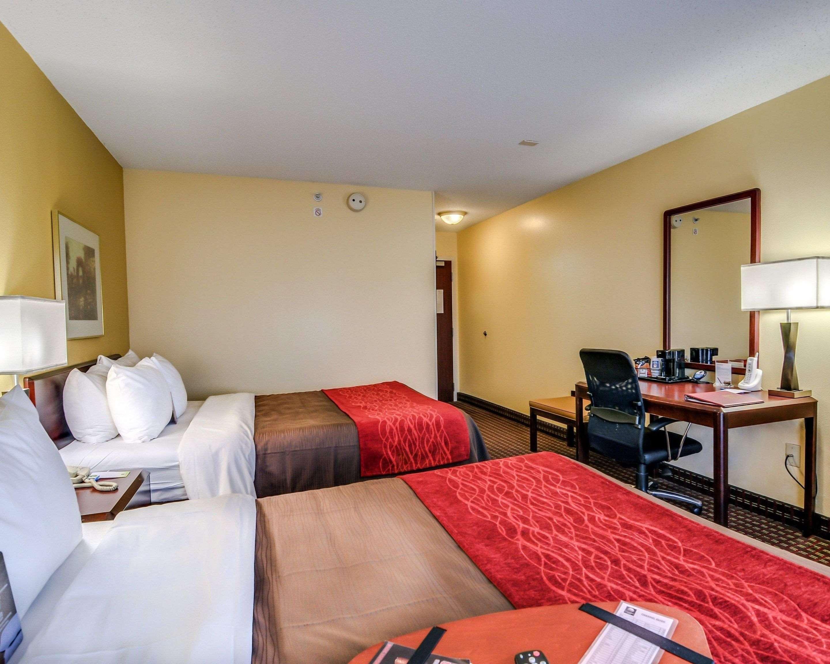 Comfort Inn & Suites Hillsville I-77 Esterno foto