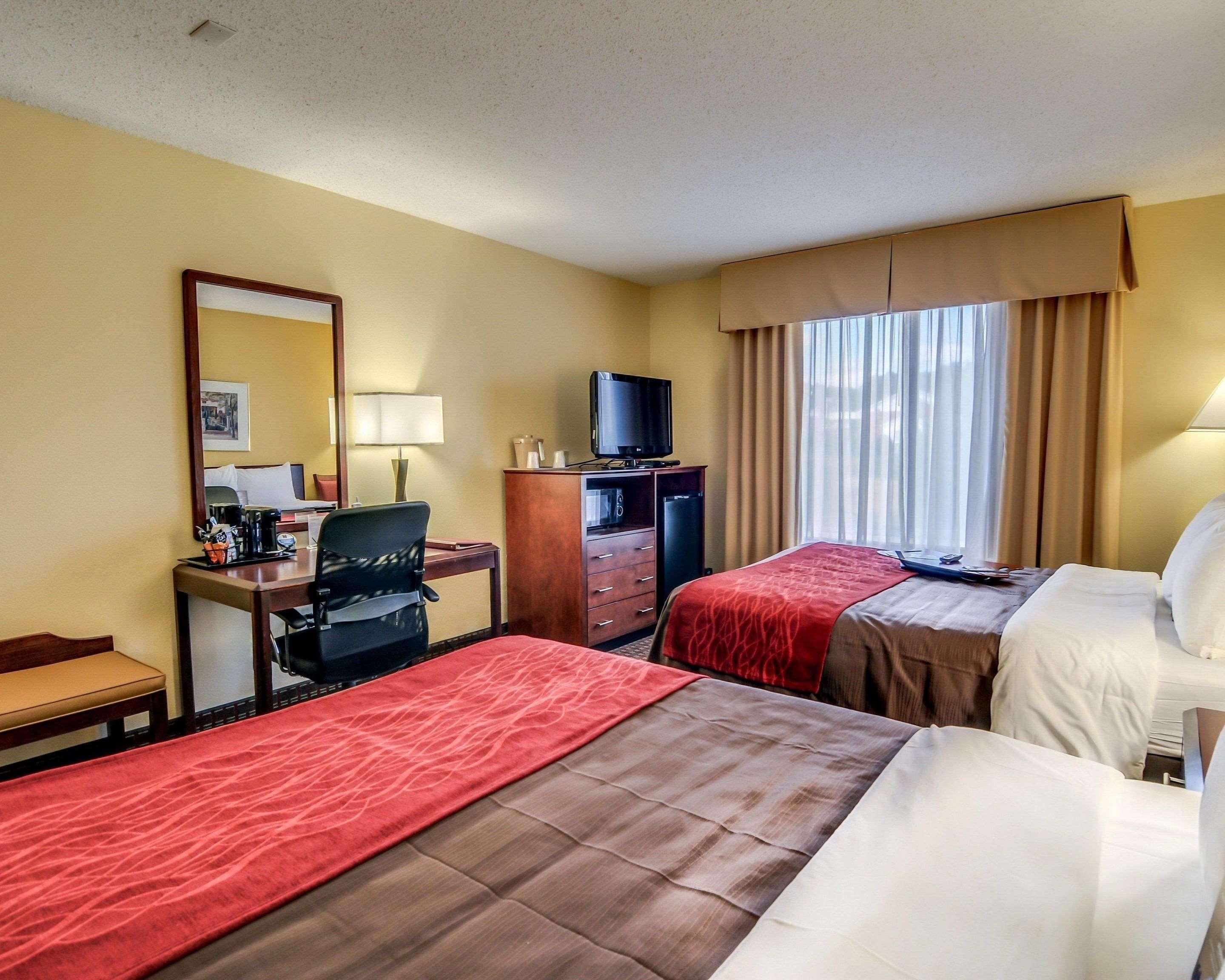 Comfort Inn & Suites Hillsville I-77 Esterno foto