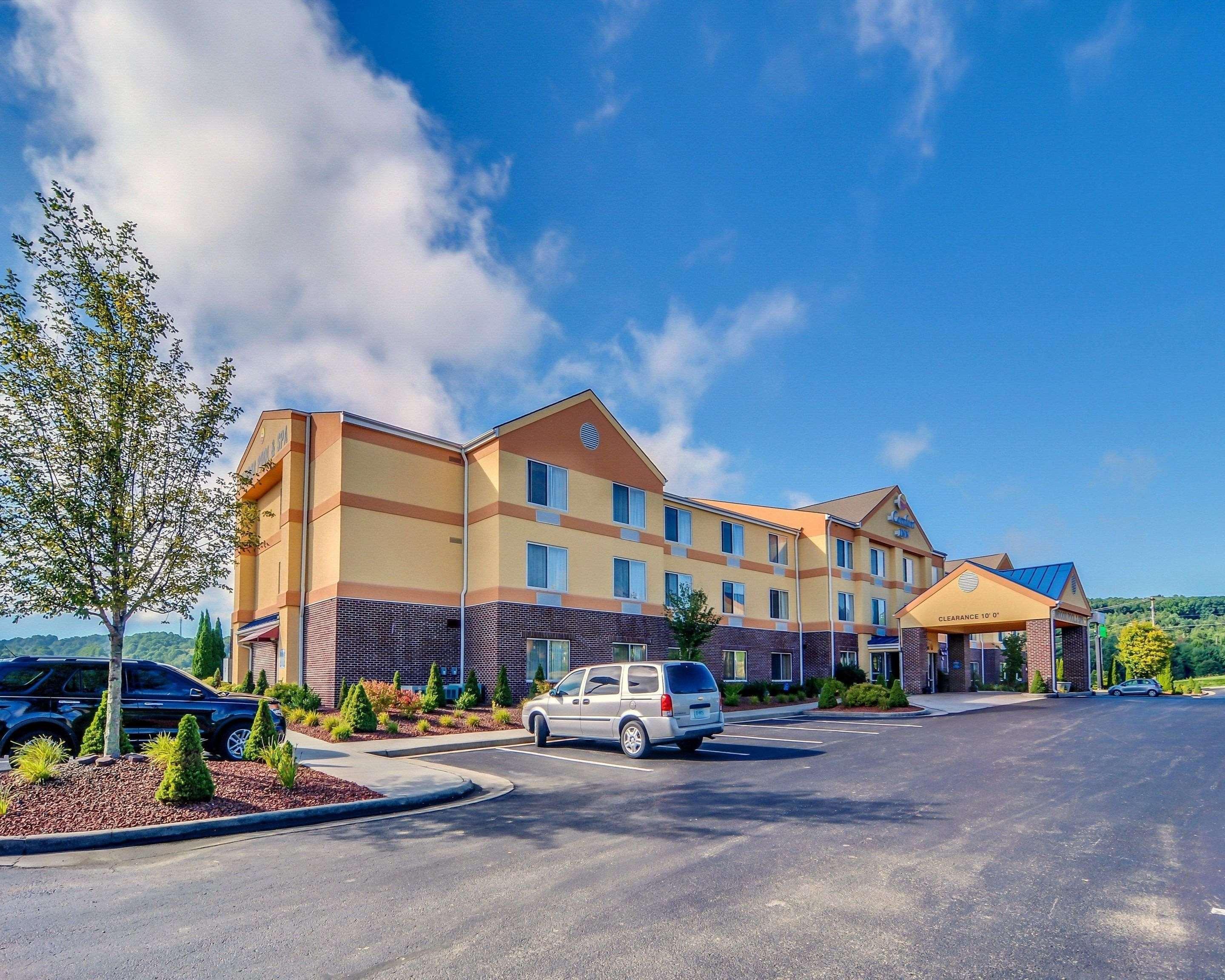 Comfort Inn & Suites Hillsville I-77 Esterno foto