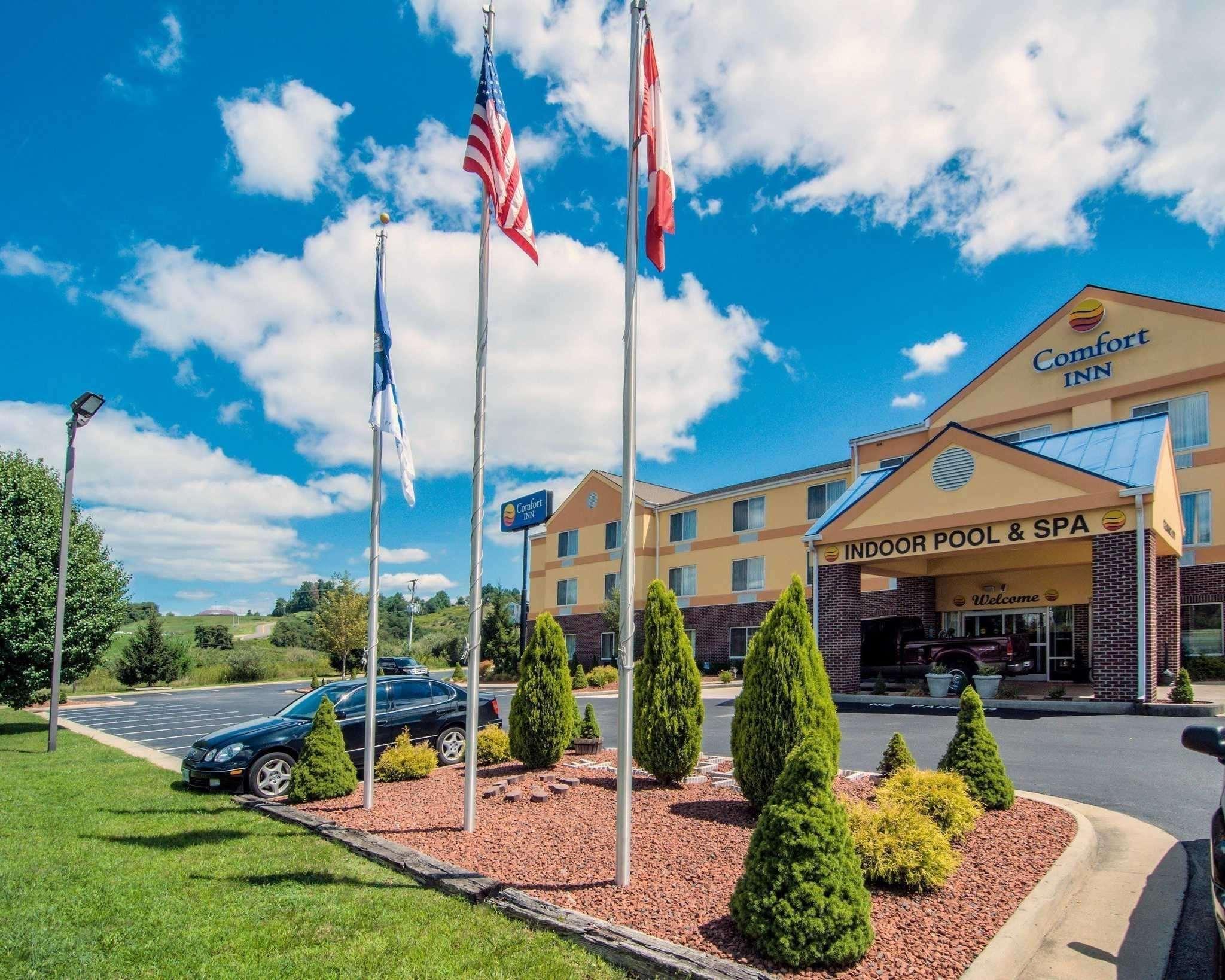 Comfort Inn & Suites Hillsville I-77 Esterno foto