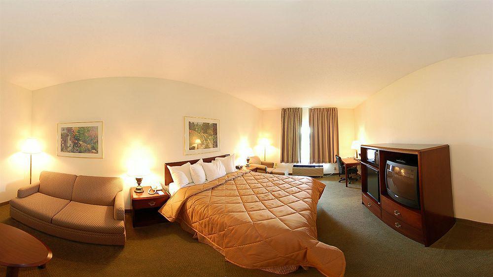 Comfort Inn & Suites Hillsville I-77 Esterno foto